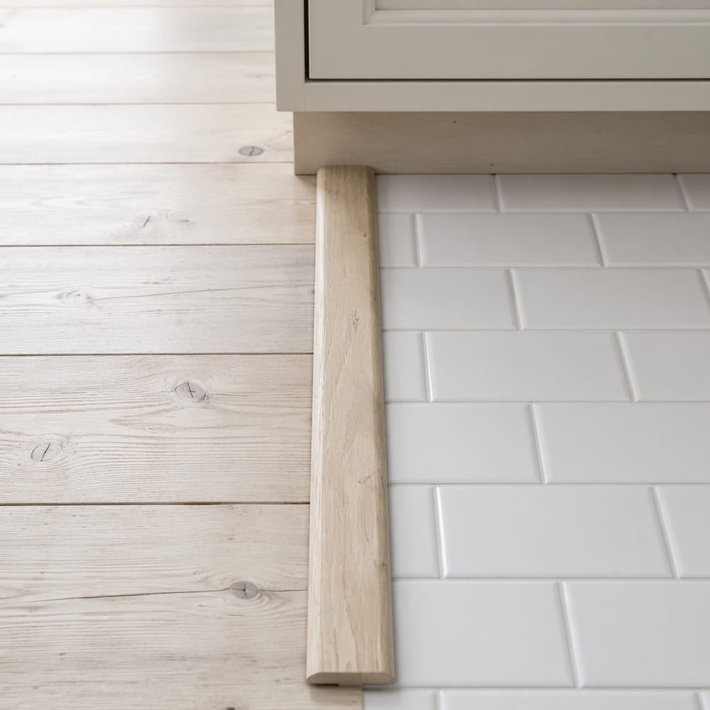 T-molding tono madera combinando con pino blanqueado